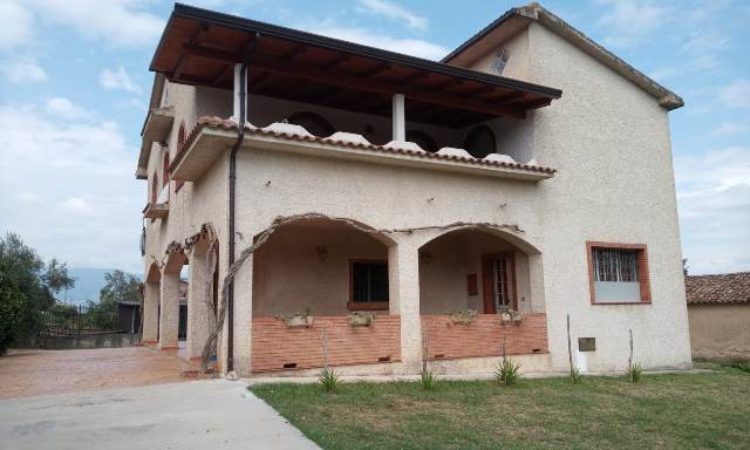 Villa Indipendente – Luzzi